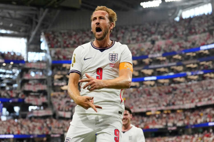 Kane leads England; Ghana wins late